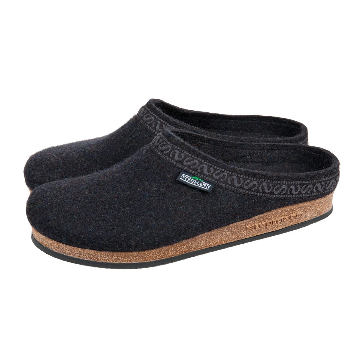 The high quality slippers in felt of STEGMANN